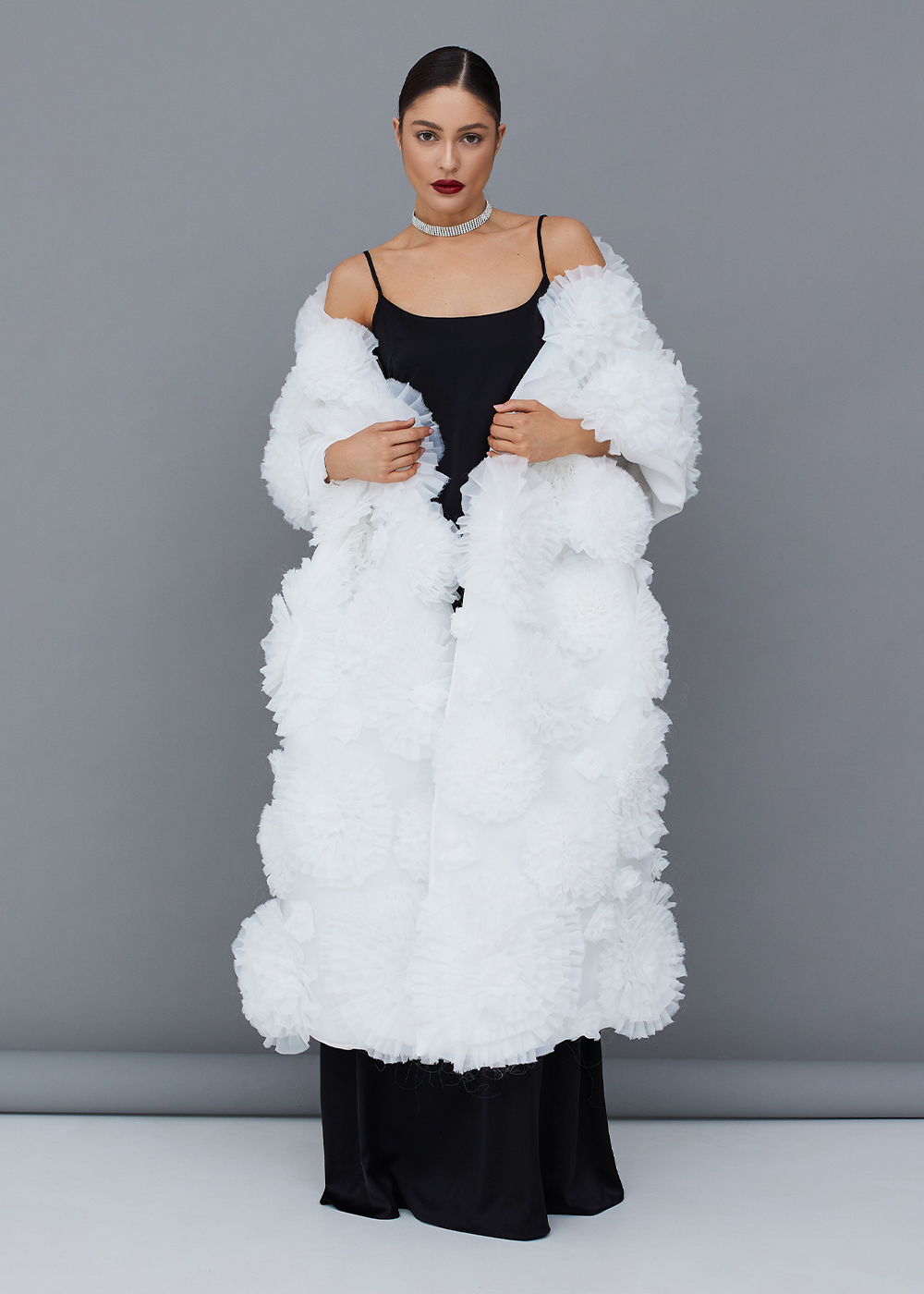 Scarf with flowers milky