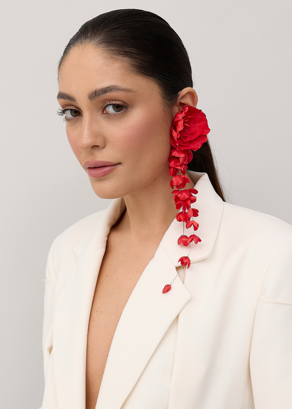 Earrings-bunch pair, red