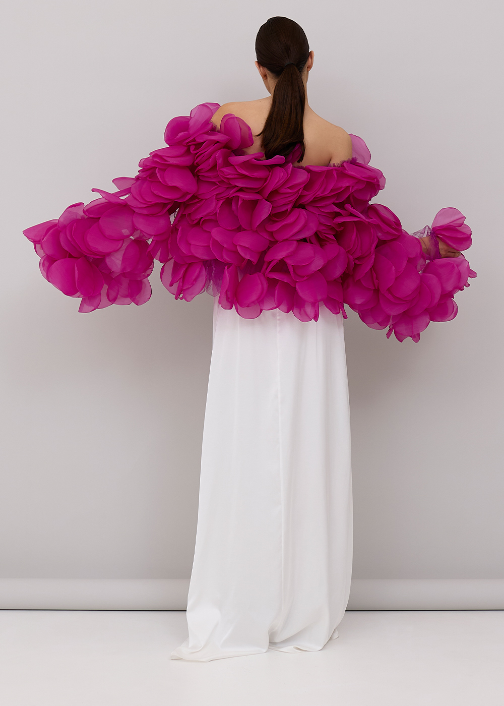 Blouse with petals fuchsia
