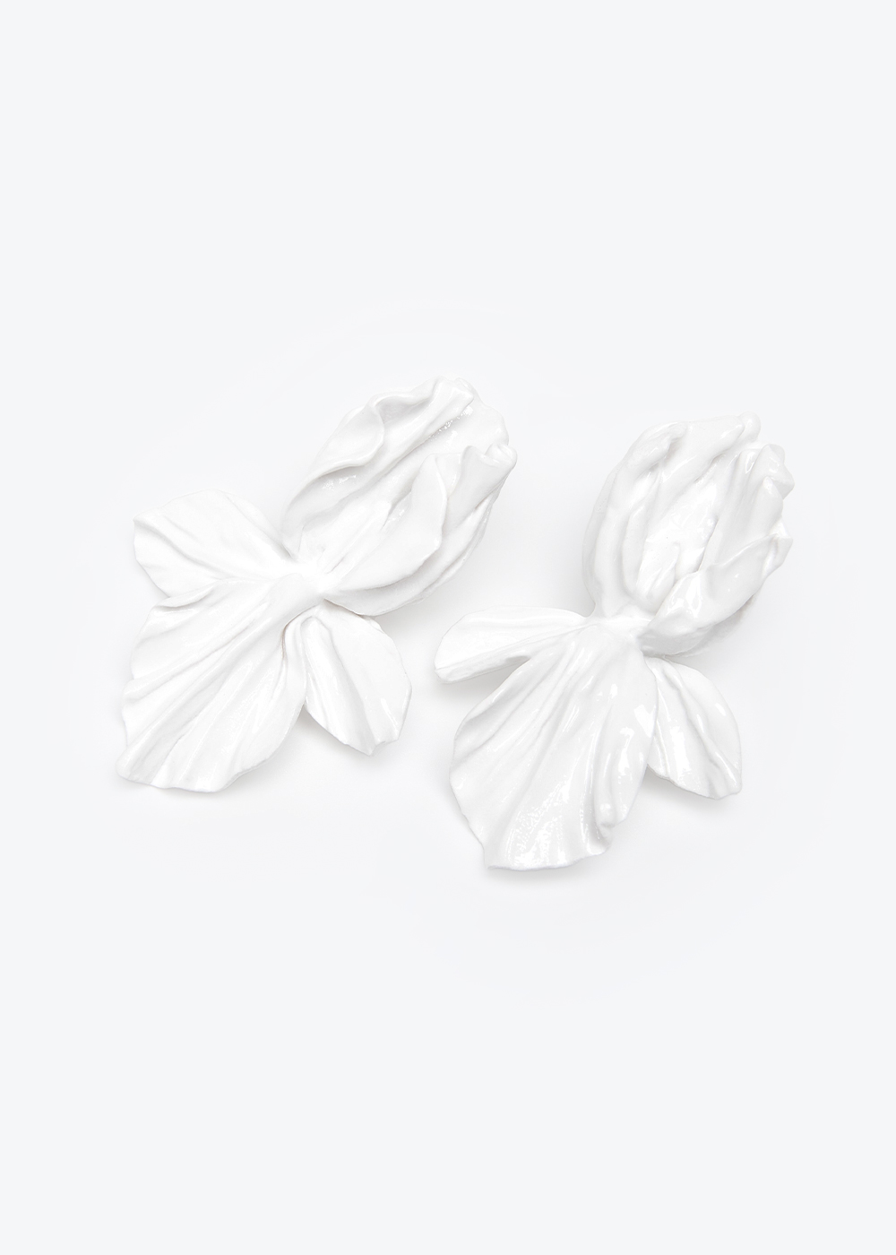 Earrings irises, milky