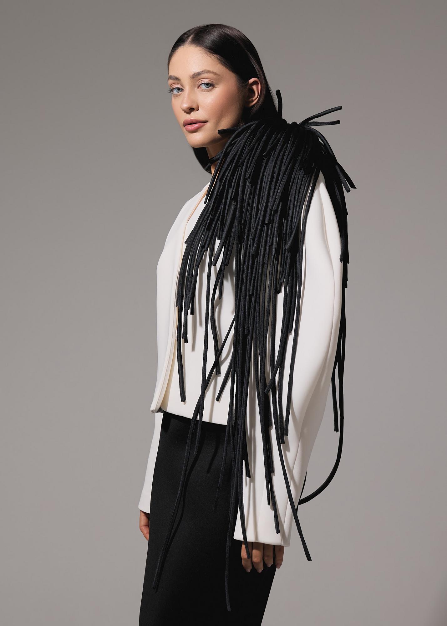 Brooch Reverie, black