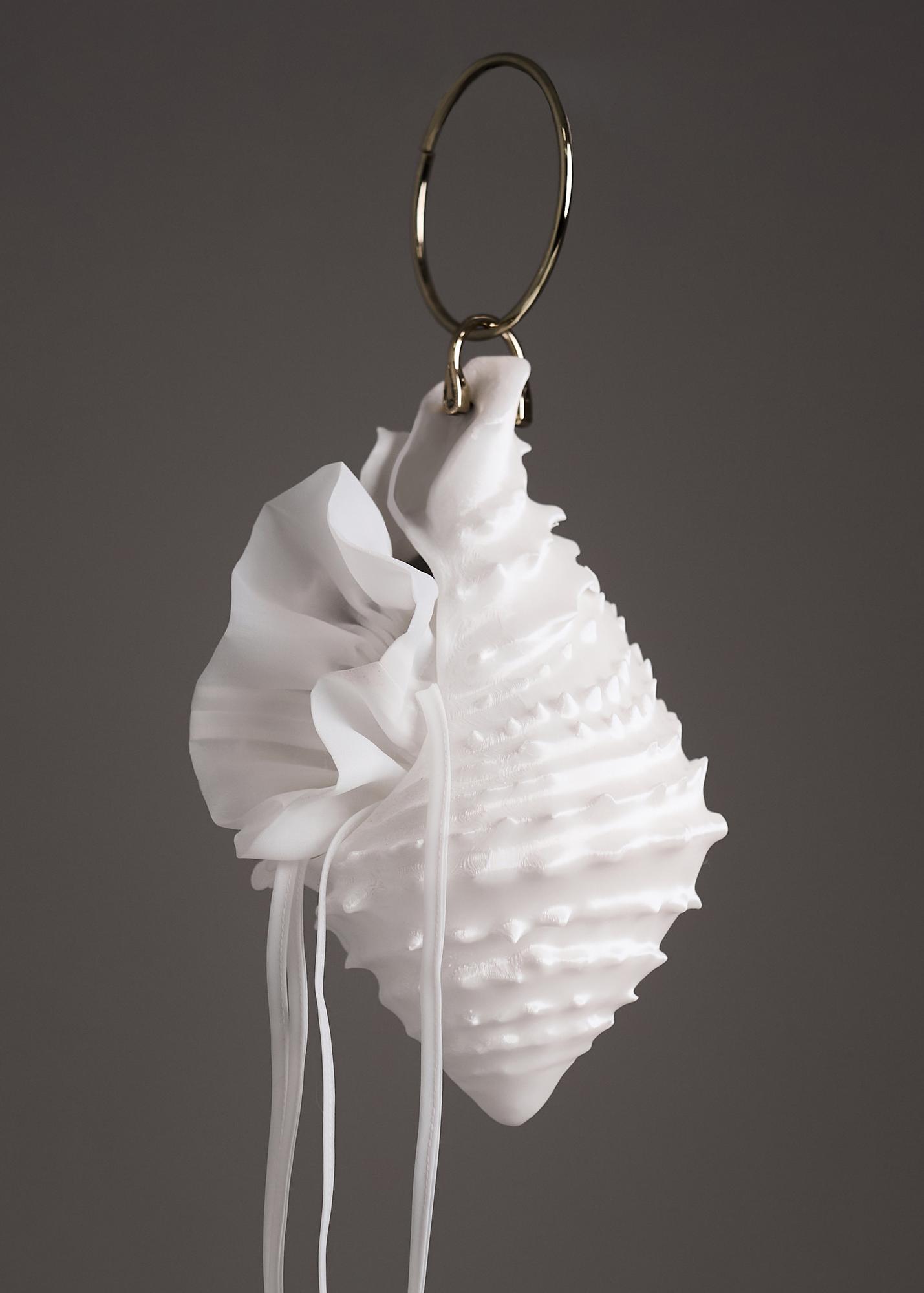 Clutch Seashell, white