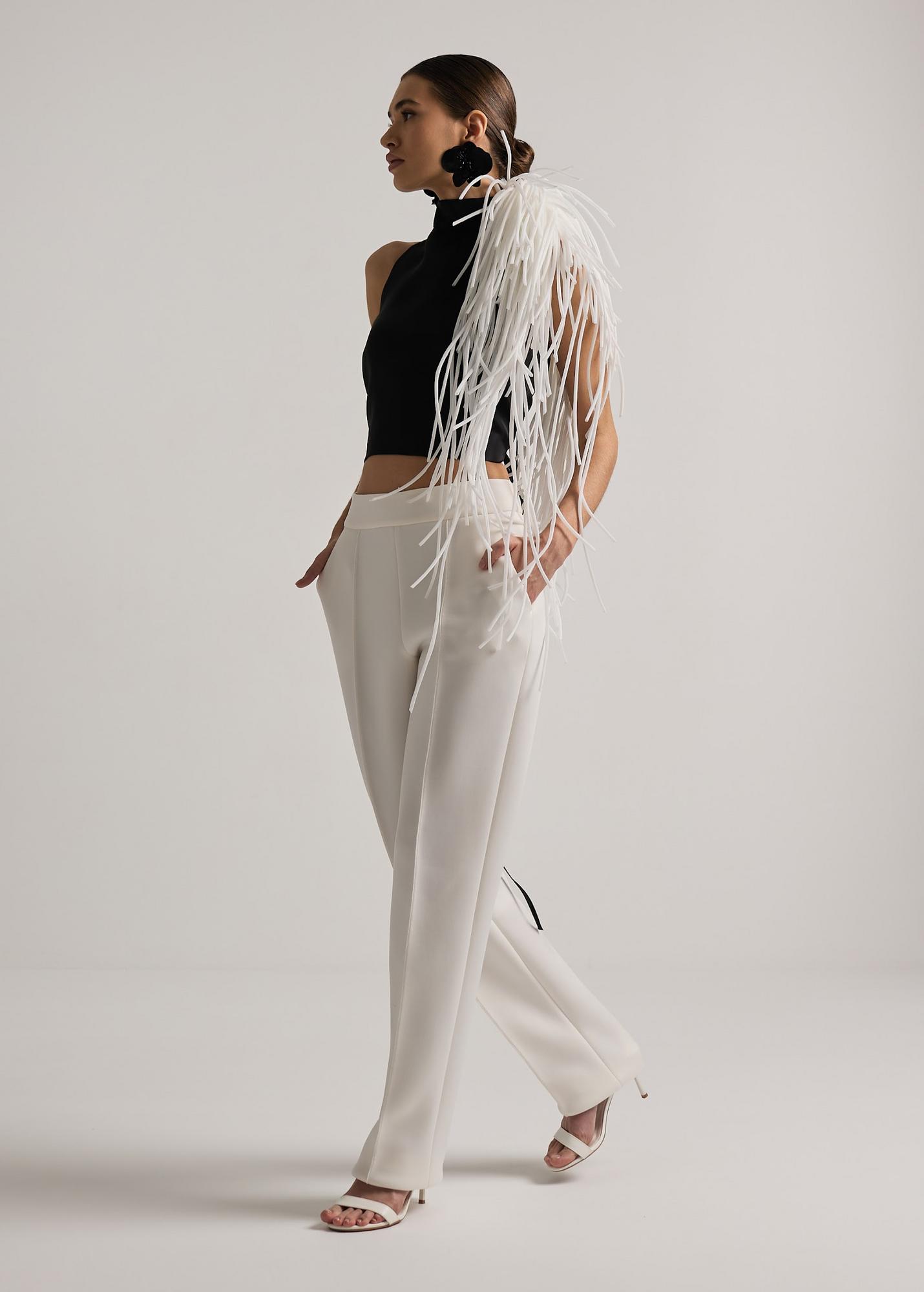 Brooch Reverie, milky