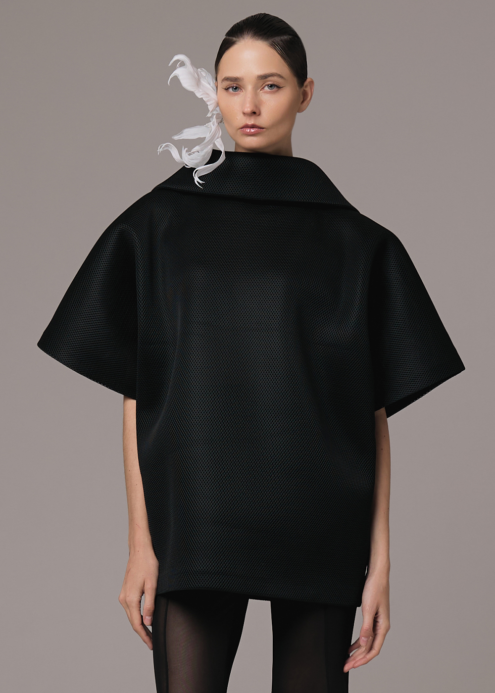 Top of voluminous neoprene, black