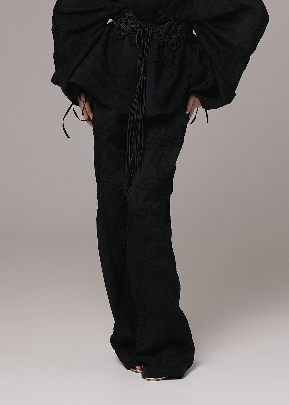 Pants palazzo with embroidery, black