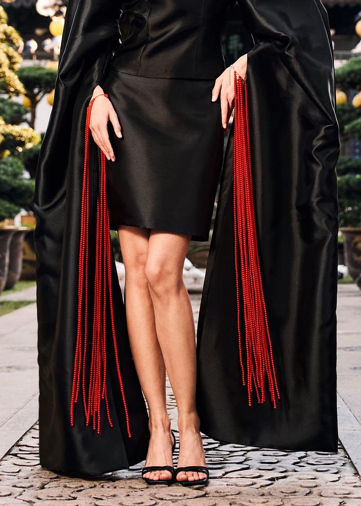 Skirt of taffeta, black