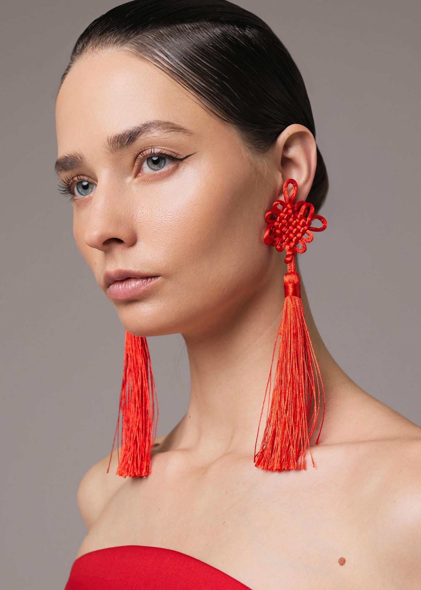 Earrings Eternal knot, red