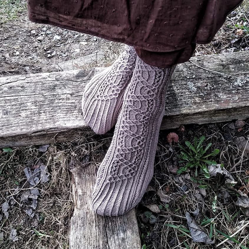 Описание носков "Freya"