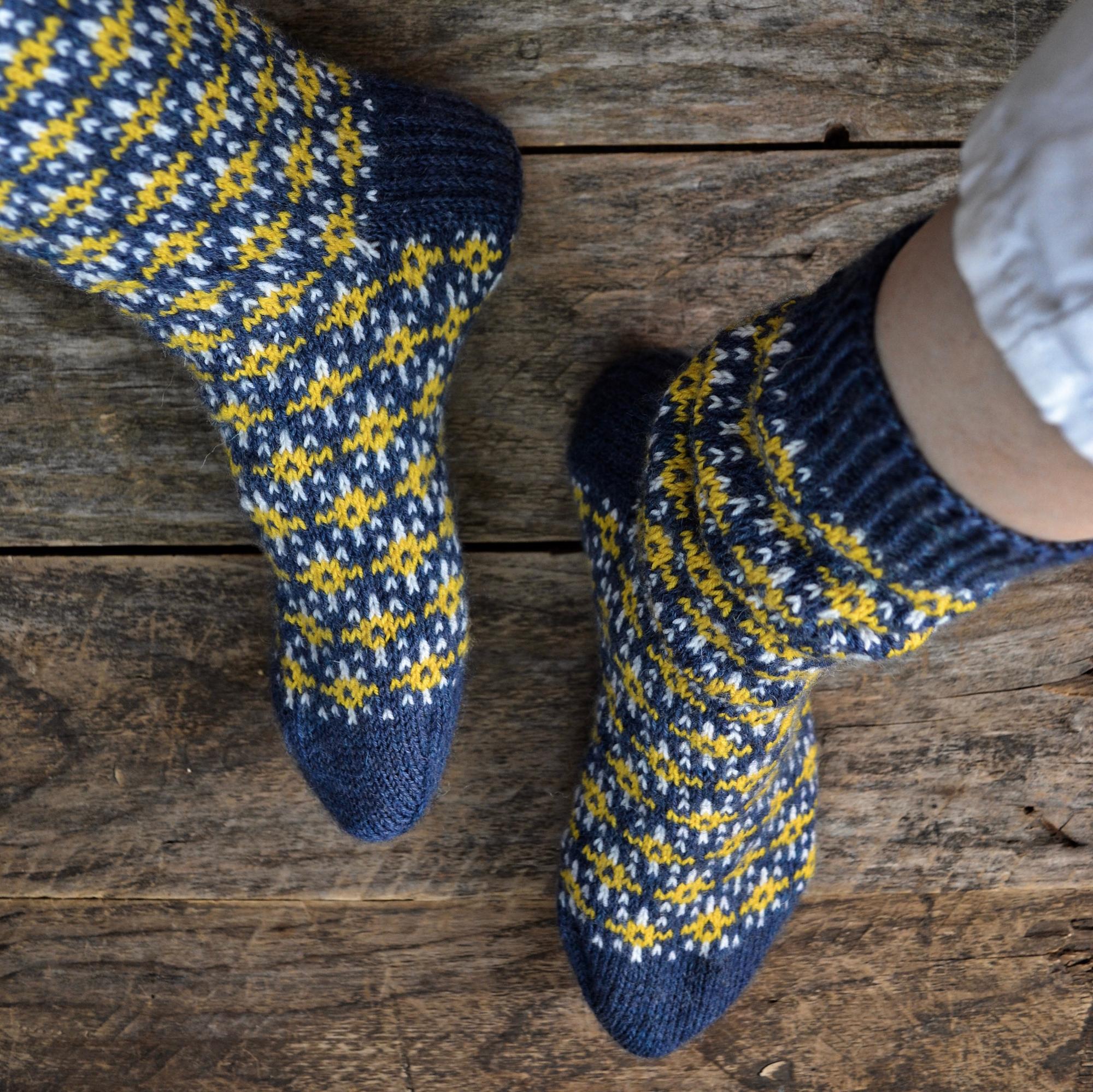 Описание носков "Желтые карлики"