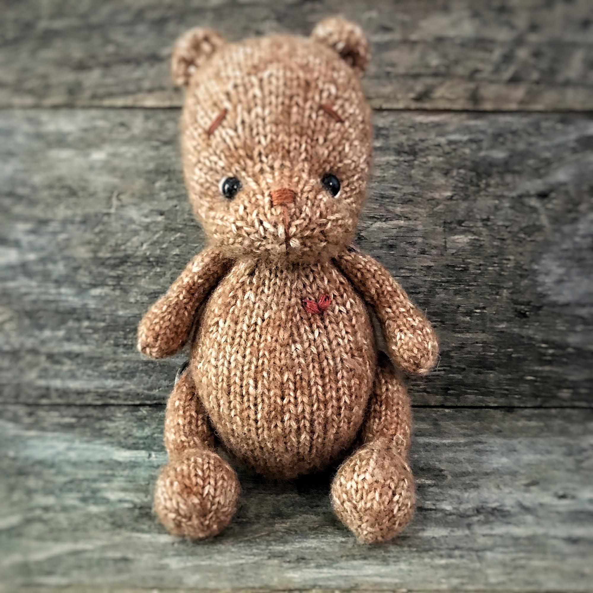 Вязаный мишка