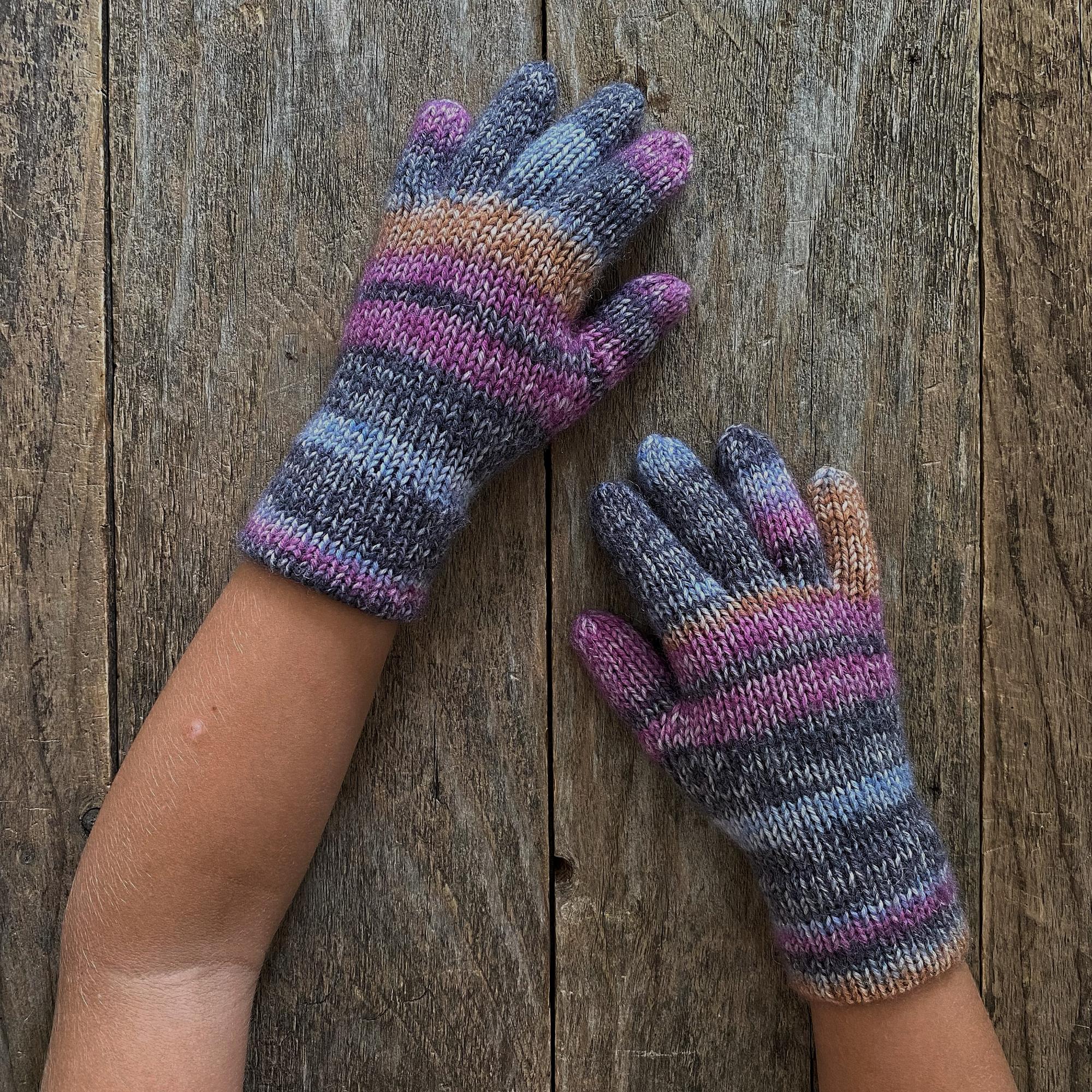 Вязаные перчатки розовый, серый, голубой