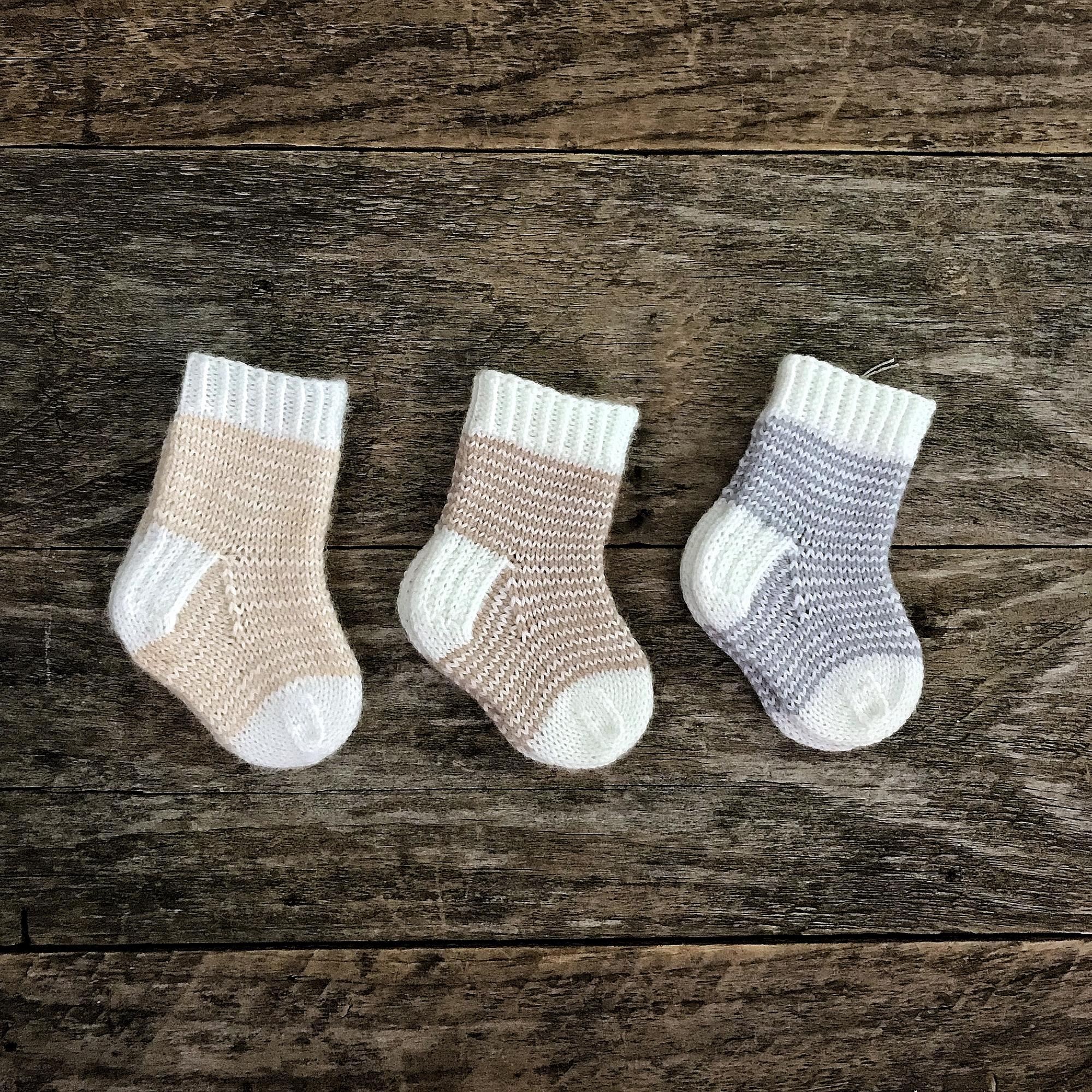 Описание вязания носков "My helix"