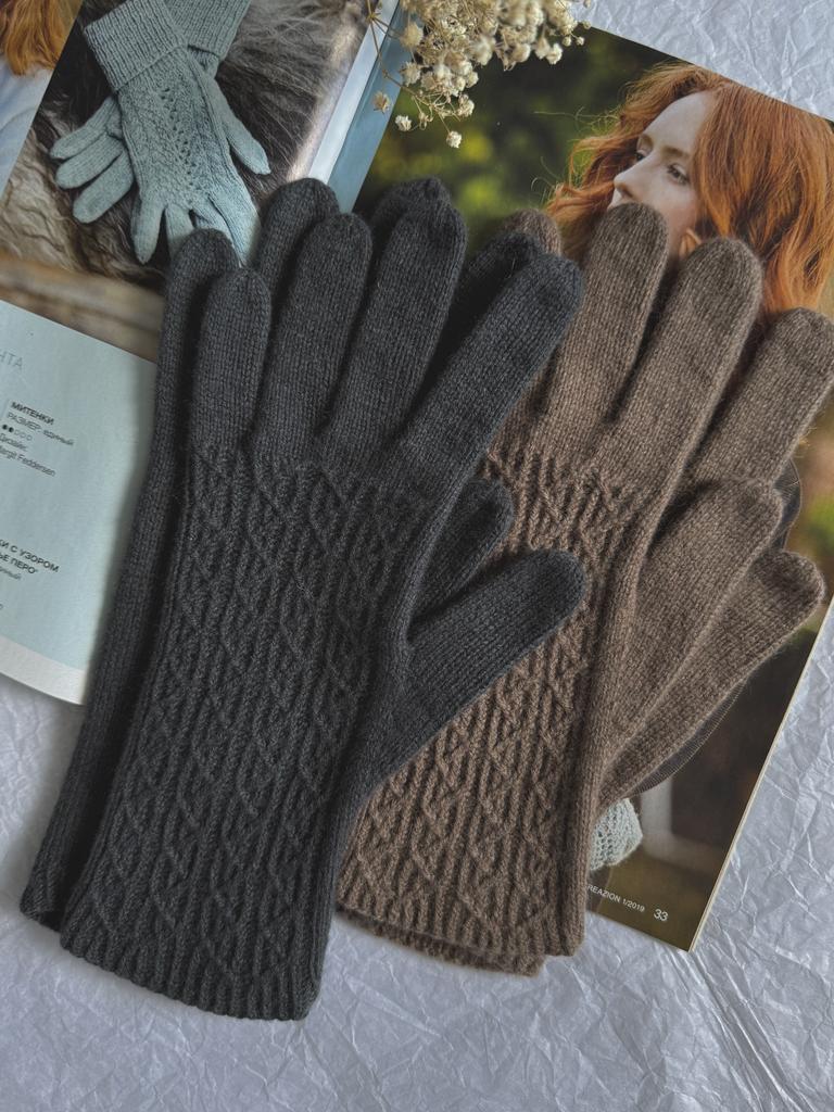 Veilnebula gloves