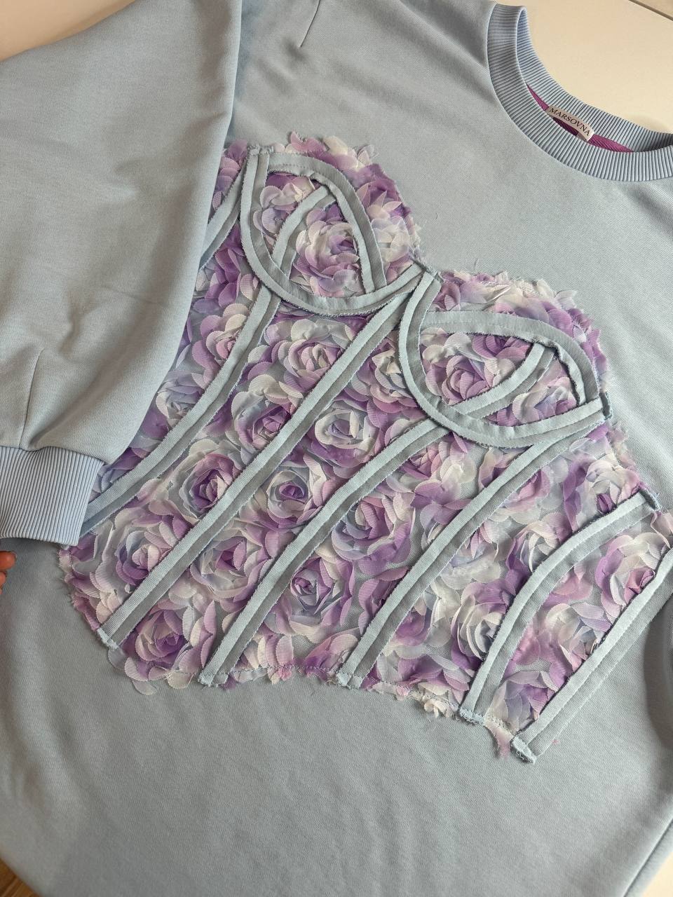 Свитшот c имитацией корсета "Розы"