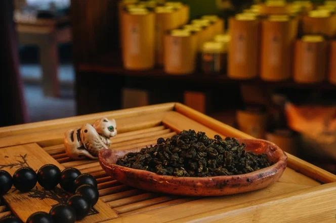 Улун «Дун Дин Лу Гу»