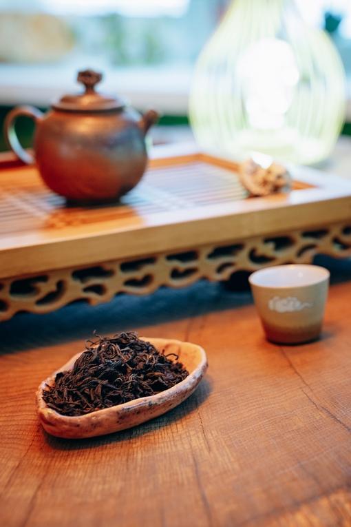 Жи Юэ Тань Рубиновый