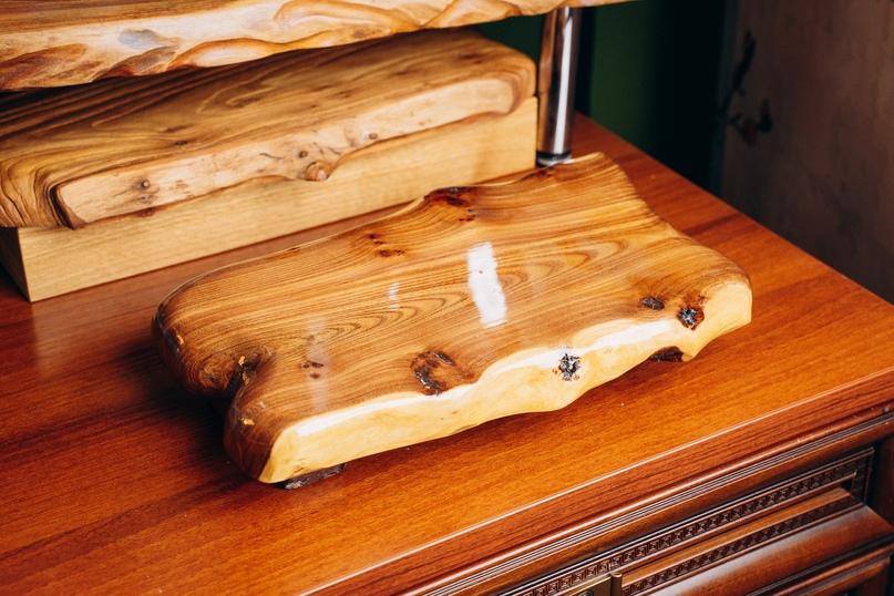 Чабань (чайный стол) из светлой древесины