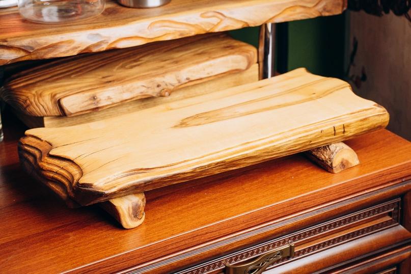 Чабань (чайный стол) из светлой древесины