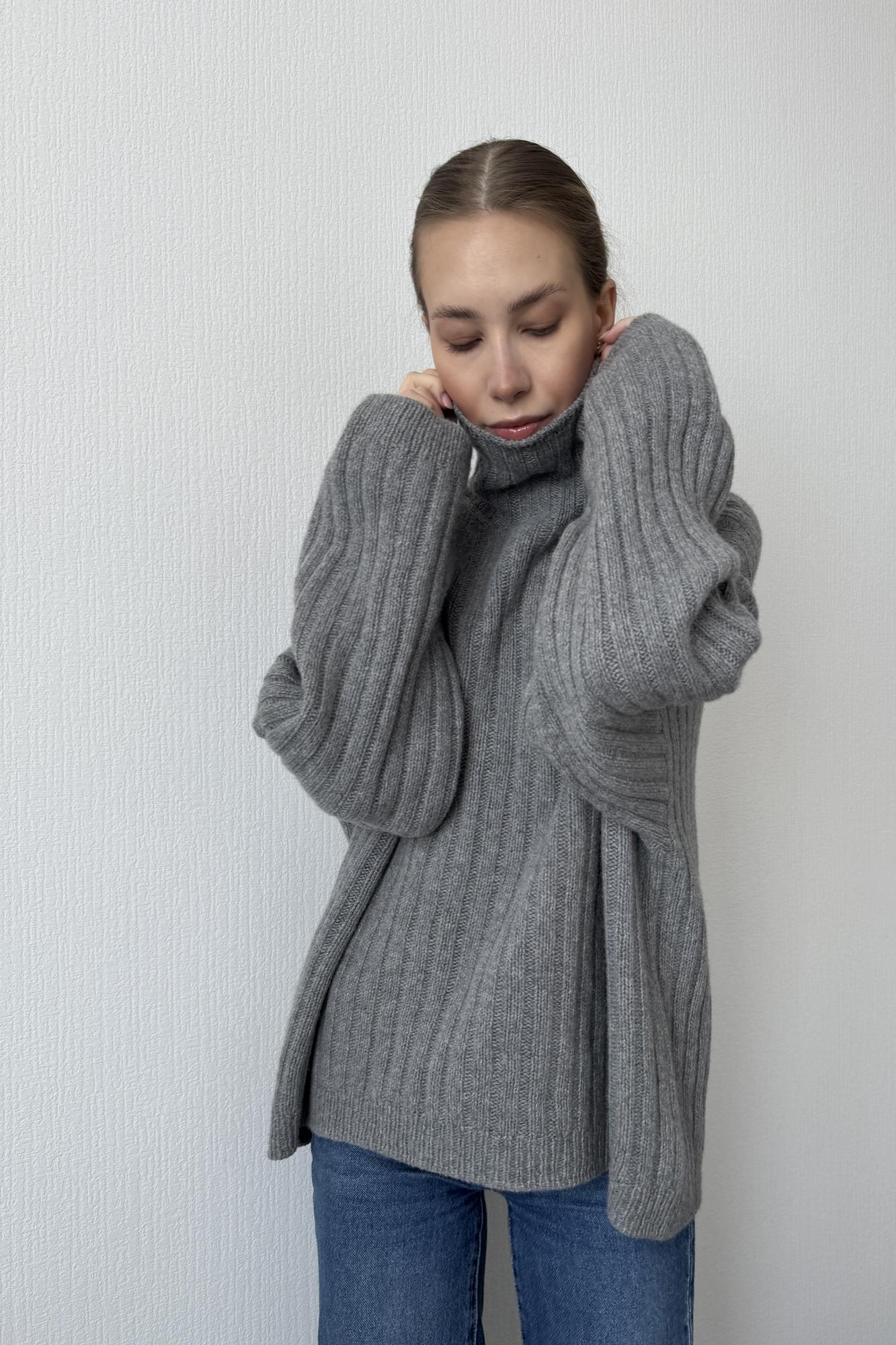 РИТМИЧНЫЙ СВИТЕР