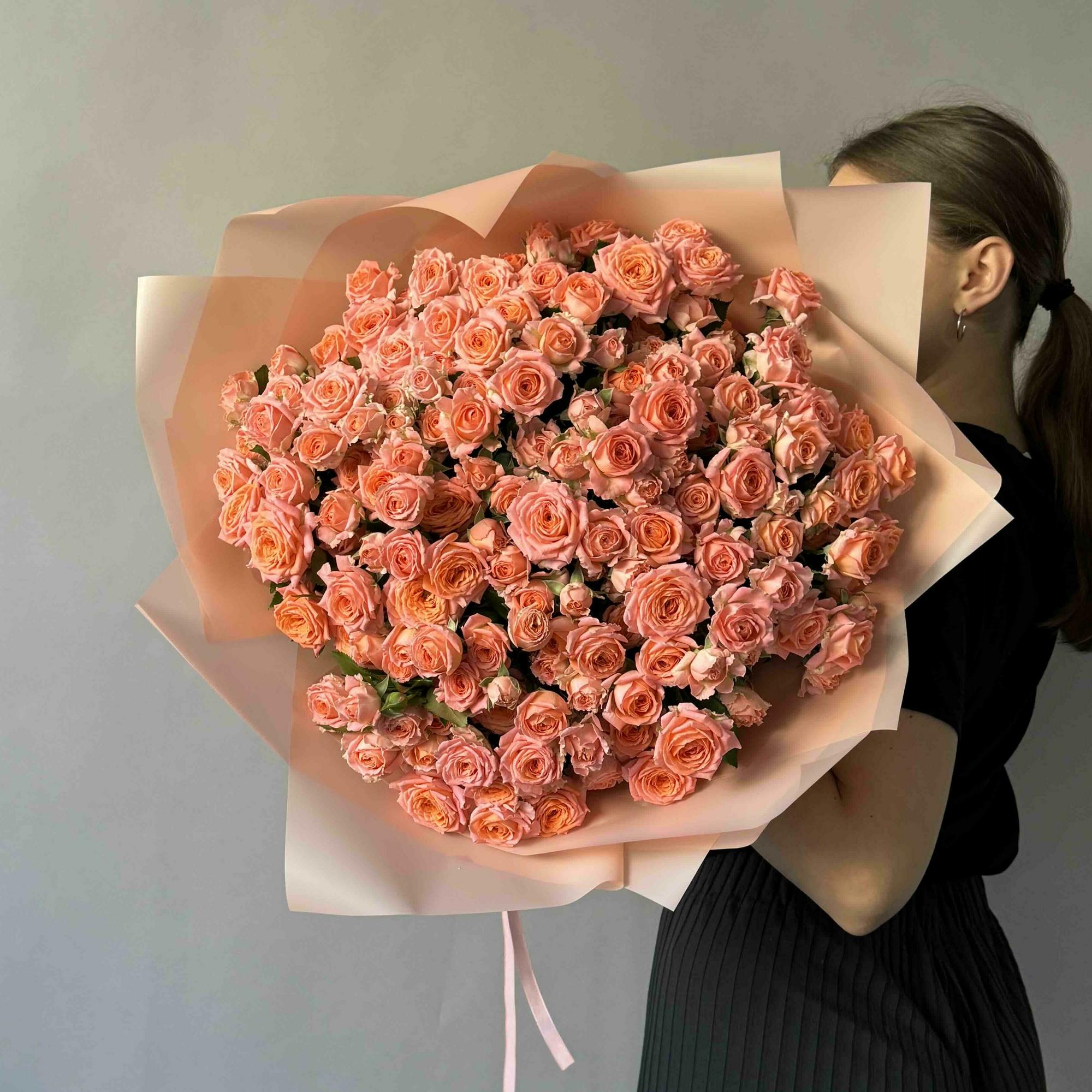 МОНОБУКЕТ РОЗ "КОРАЛЛОВЫЙ РИФ"