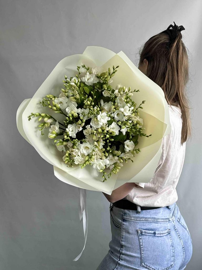 МОНОБУКЕТ "АРОМАТНАЯ ФРЕЗИЯ"