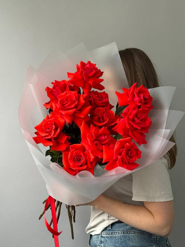 МОНОБУКЕТ ФРАНЦУЗСКИХ РОЗ "НИНА"