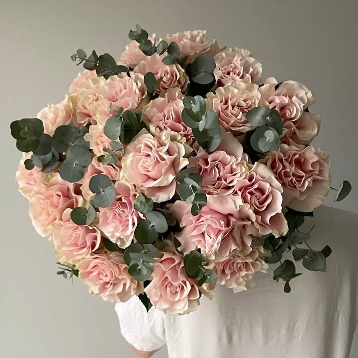 МОНОБУКЕТ "КРУЖЕВНЫЕ РОЗЫ"