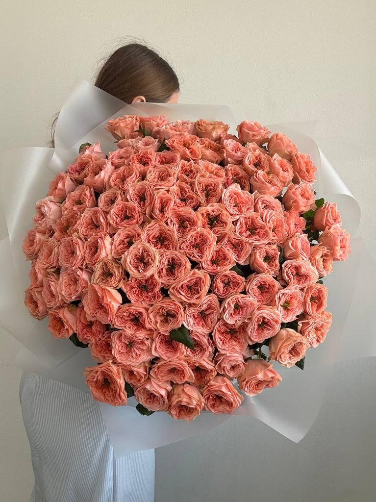 МОНОБУКЕТ 101 КРУЖЕВНАЯ РОЗА "ПИТЕР"