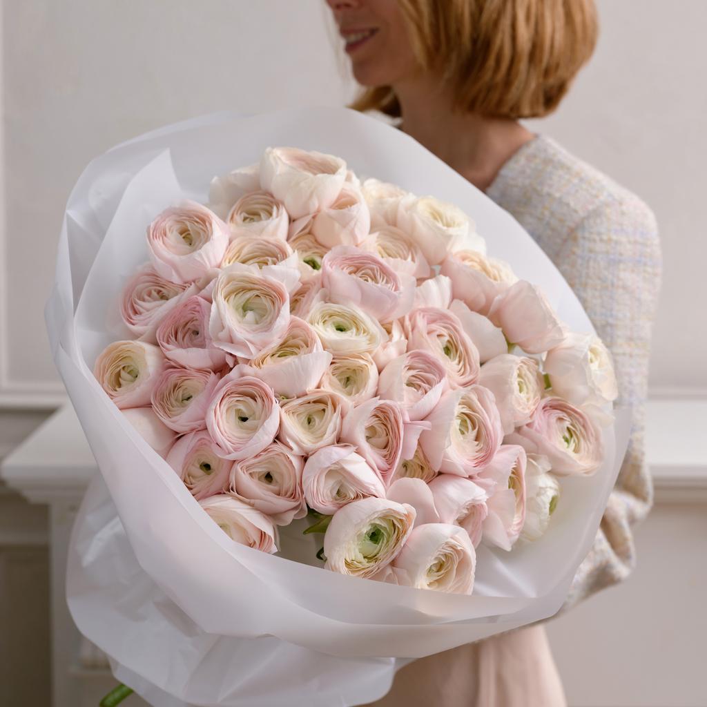 МОНОБУКЕТ "ЗИМНИЕ ЛЮТИКИ"