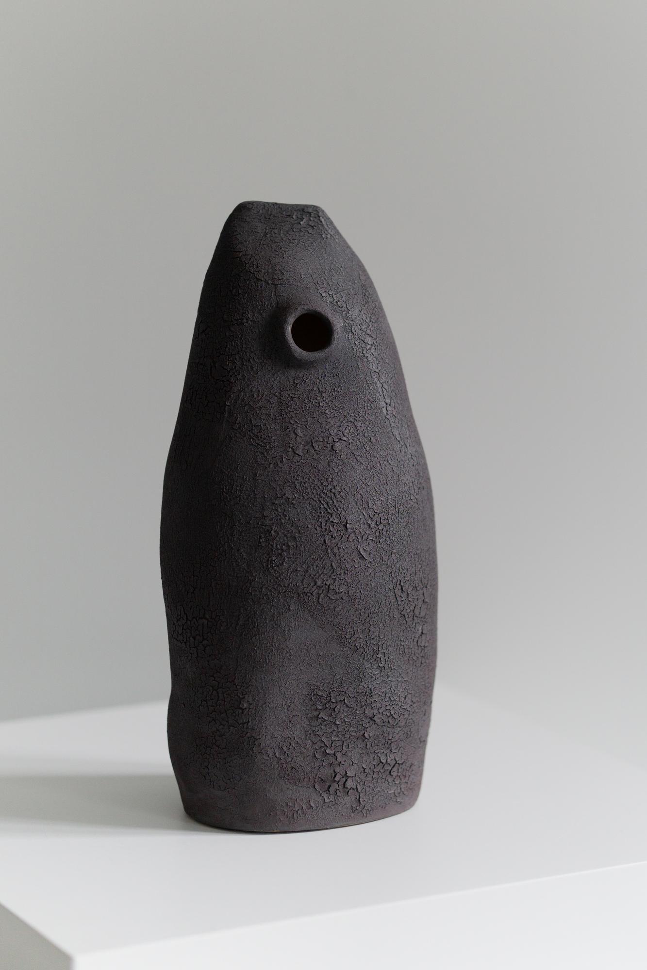 Дольмен черный уголь