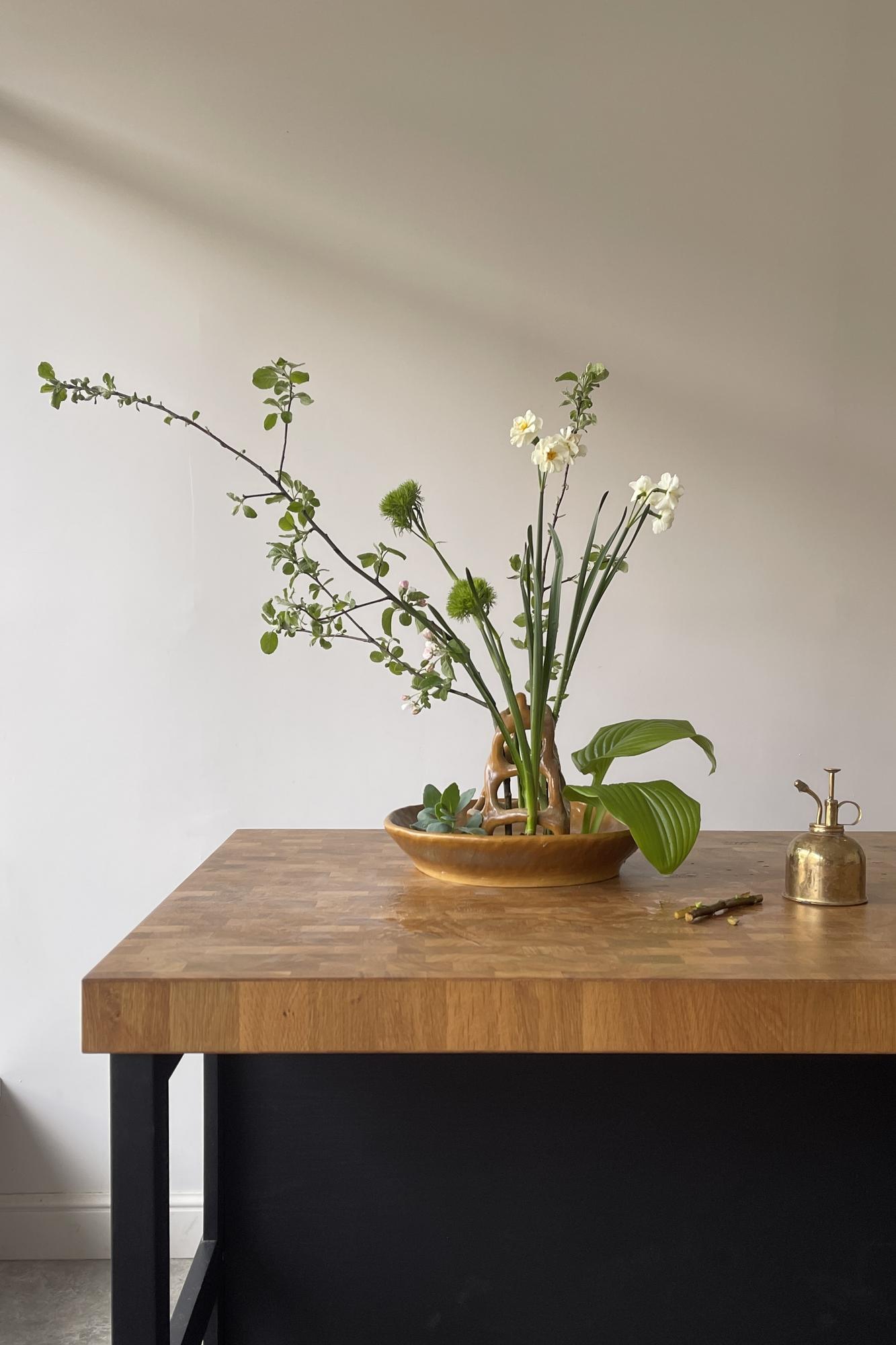 Чаша для цветов