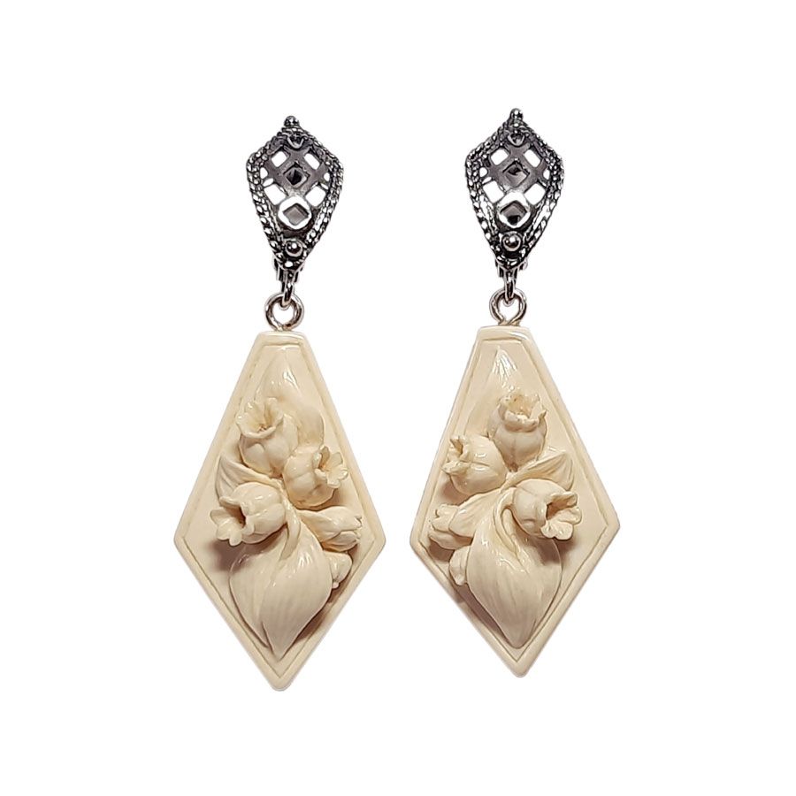 LILLY OF THE WALLEY earrings