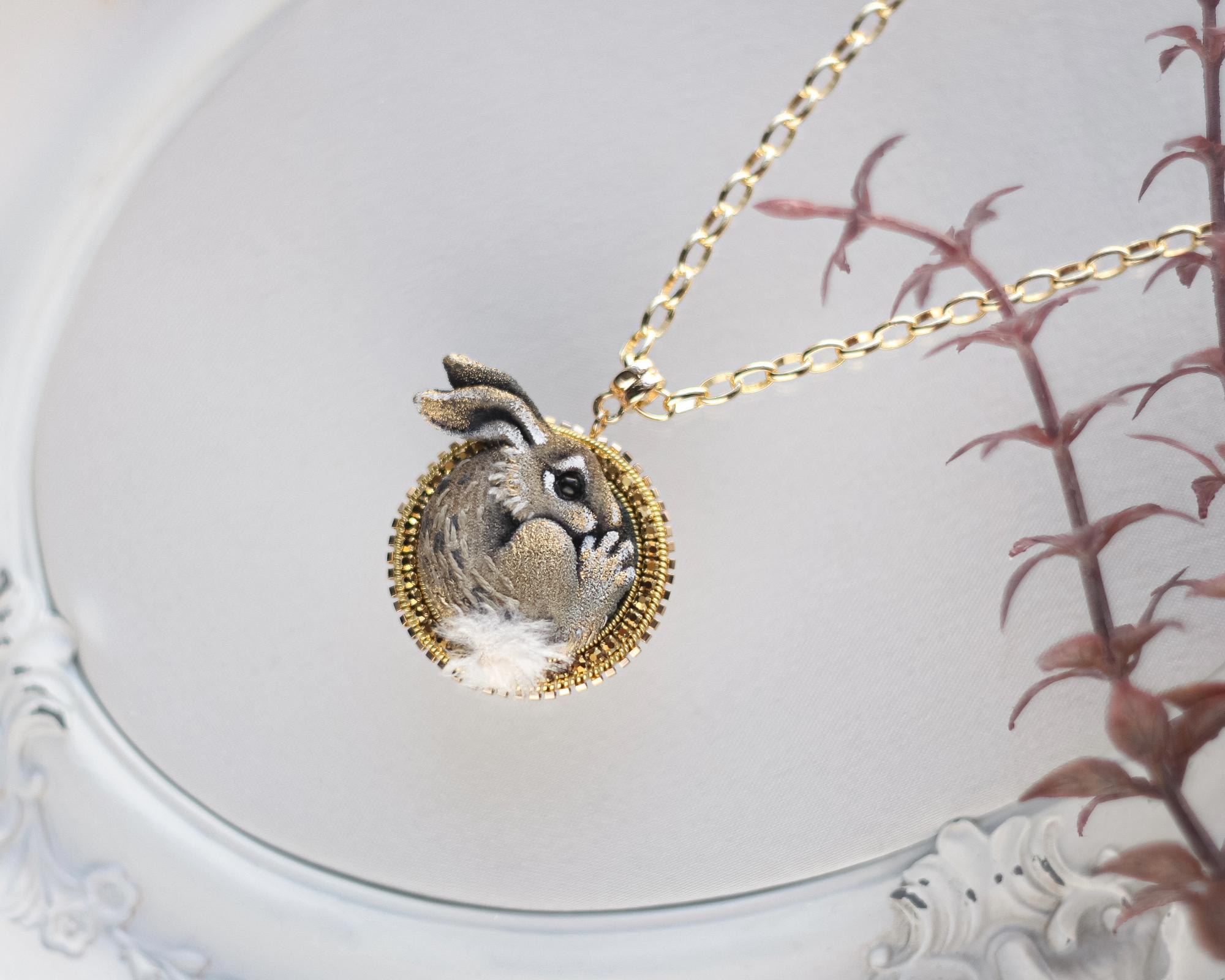 Медальон на цепочке «Заяц Русак»