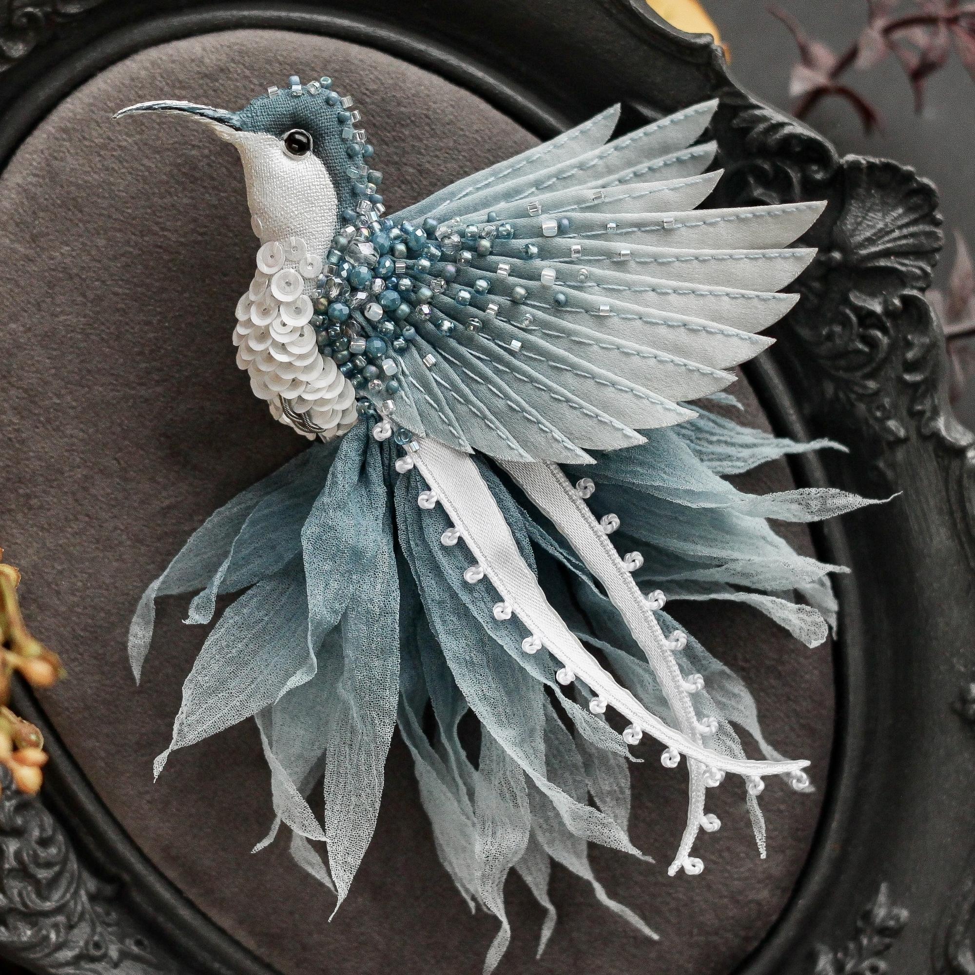 Брошь Колибри «Гжель»