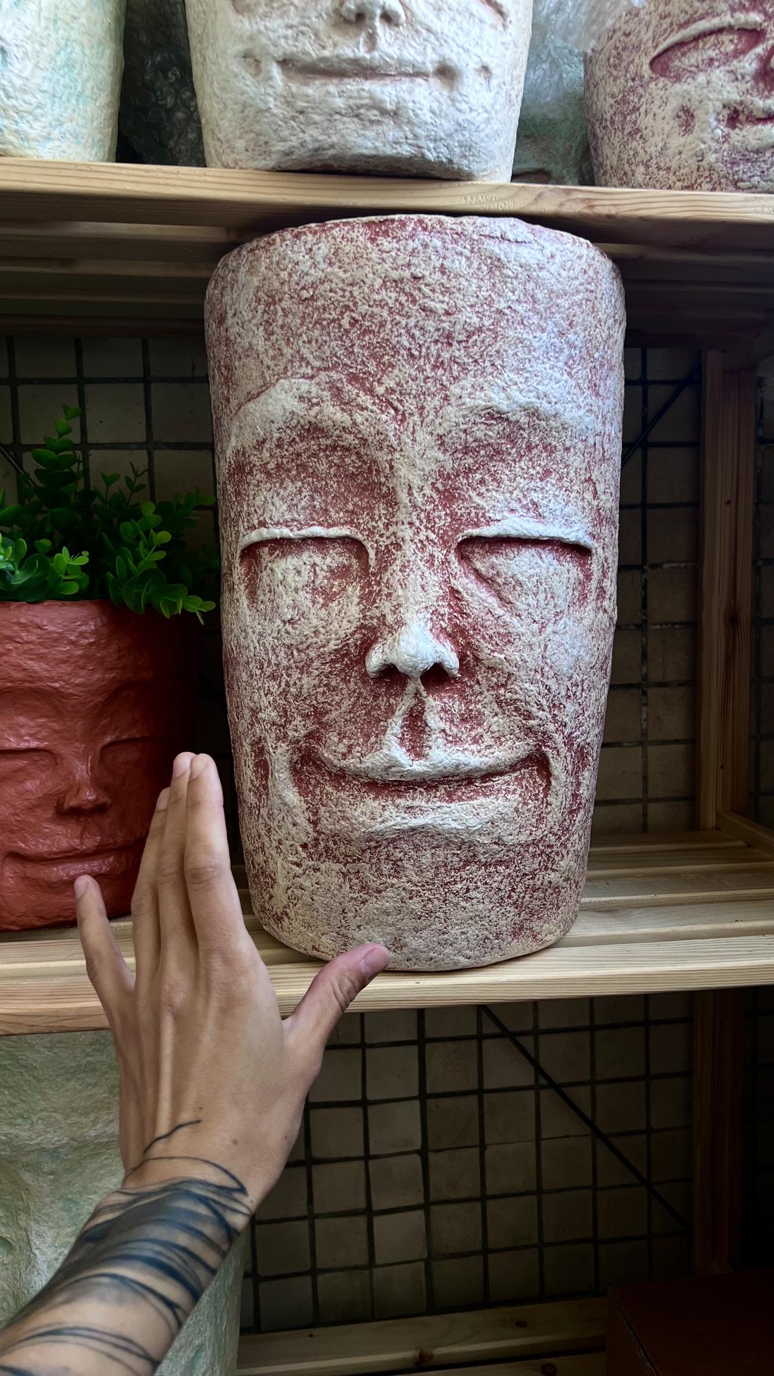 Кашпо из папье-маше