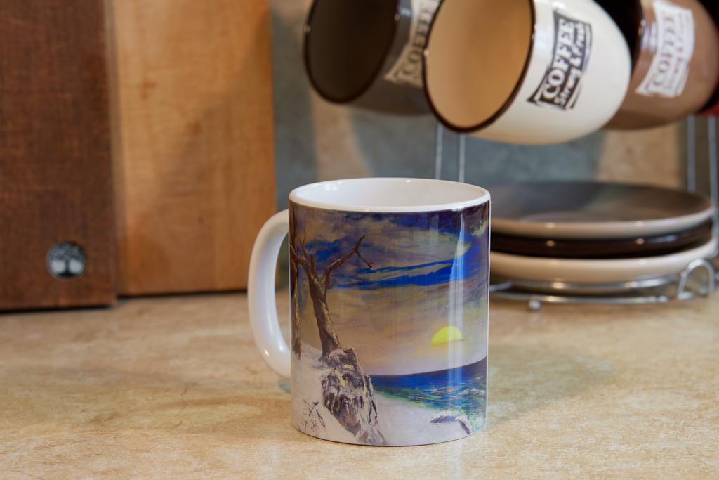 Кружка "Авангард. Углич" с картиной В.И. Шевченко "У моря"