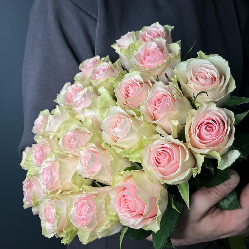 нежные розы Фрутетто доставка