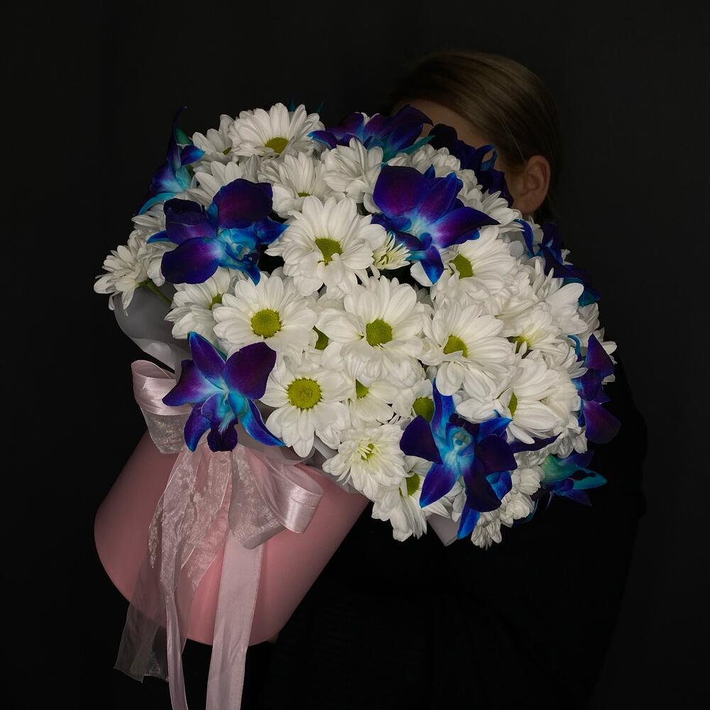 Цветы в коробке «Невероятный бум»