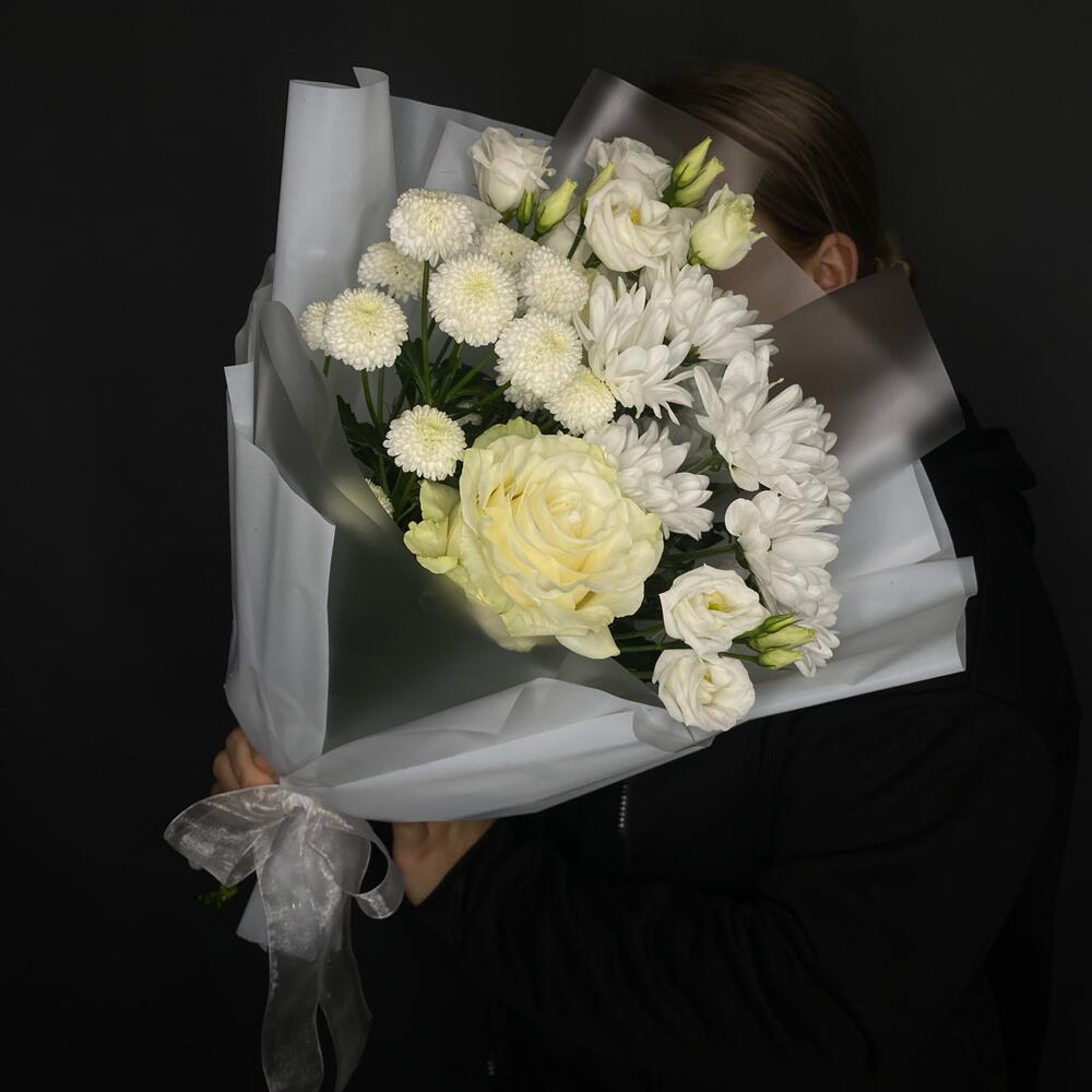 Белоснежный букет для мамы «Свежее сияние»