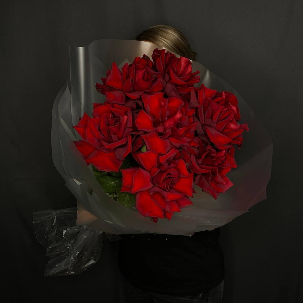 Монобукет с французскими розами "Вечер страсти"