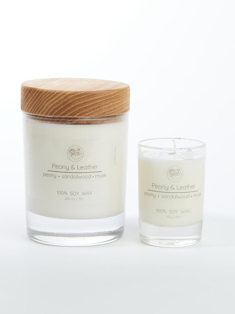 Свеча Peony & Leather ПИОН И КОЖА