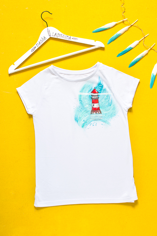 Футболка с росписью "Море.Маяк" #2