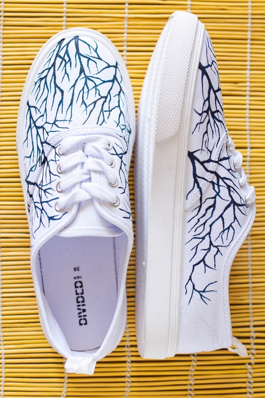 Белые Кеды с росписью "Веточки"