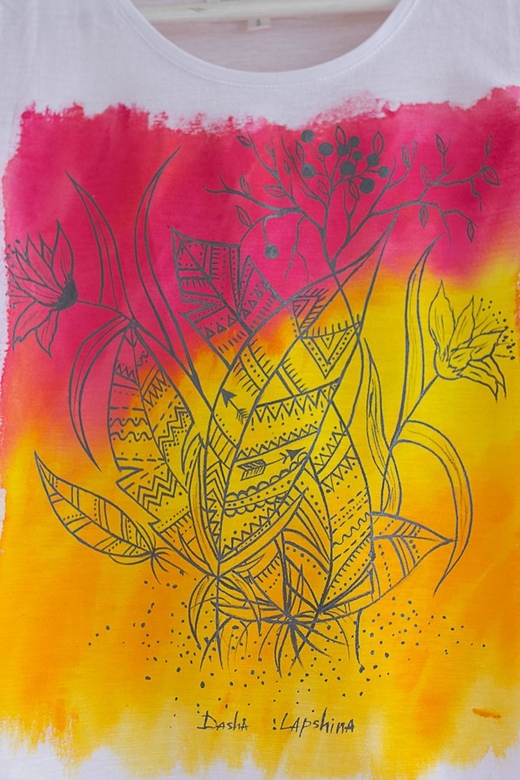 Футболка с росписью Feathers fever