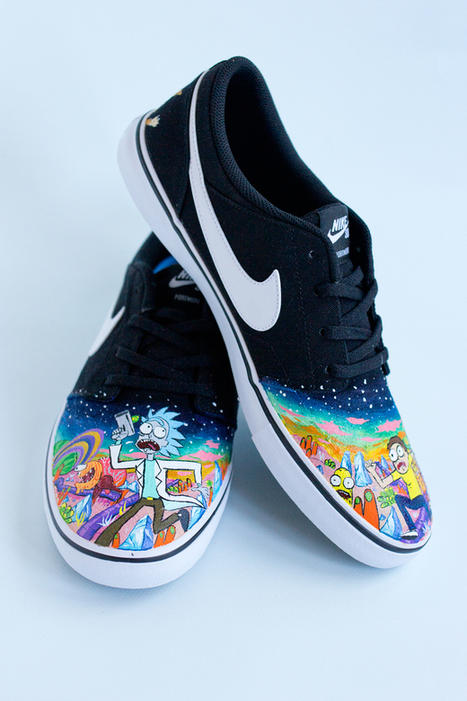 Кеды с росписью Рик и Морти