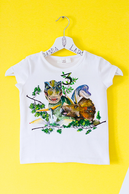 Детская футболка с росписью - Динозавры! Тиранозавр, брахиозавр