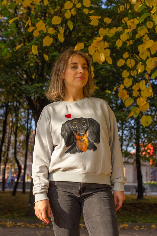 Серый свитшот с росписью - Такса - это любовь