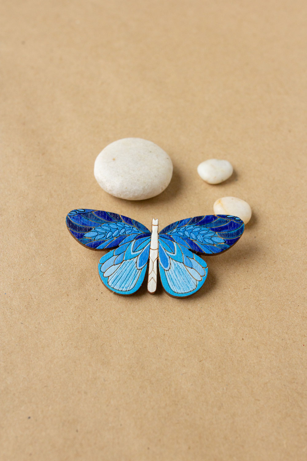 Деревянная брошь с росписью - Бабочка