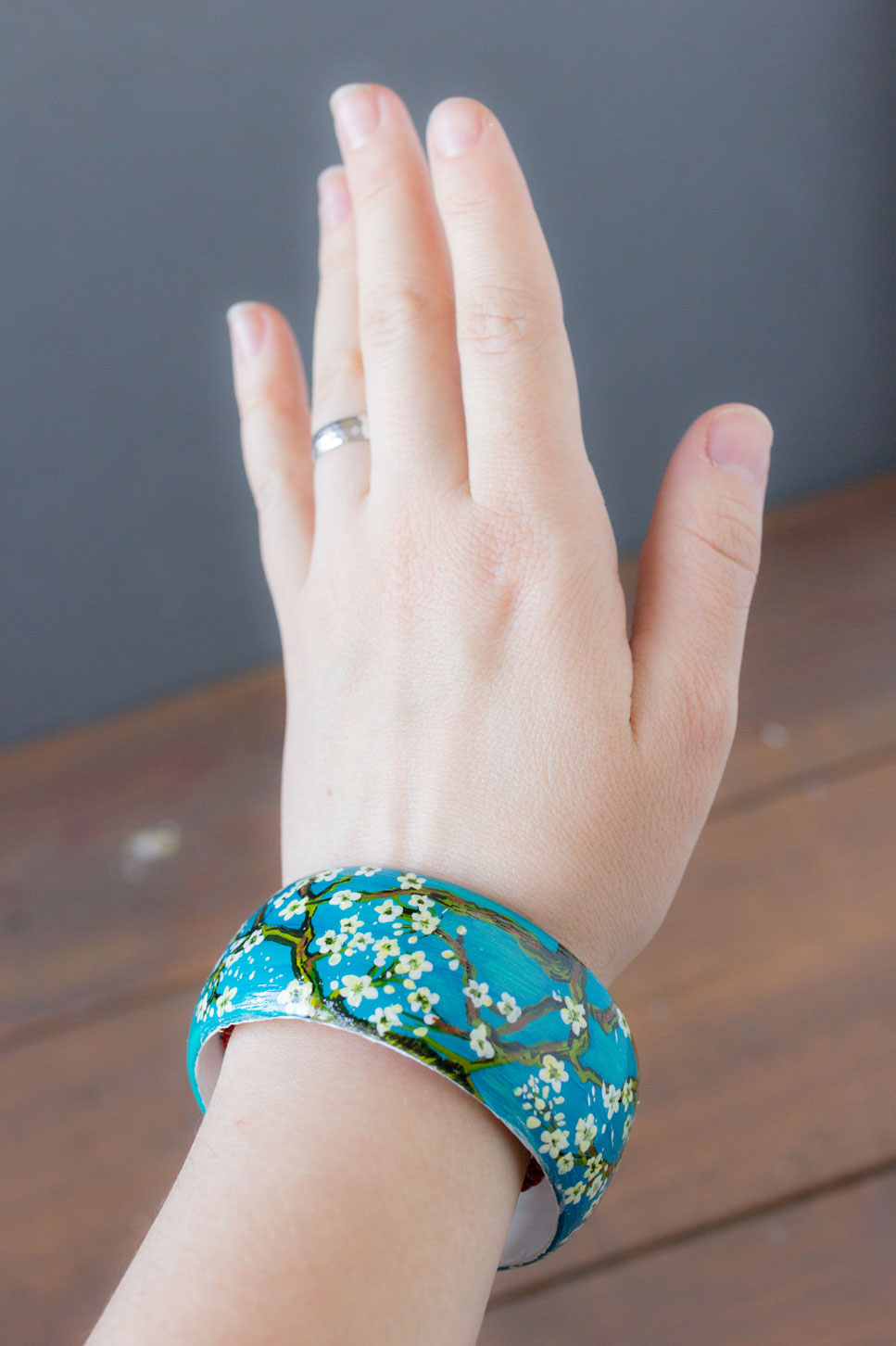 Браслет по мотивам Ван Гога - Цветущие ветки миндаля