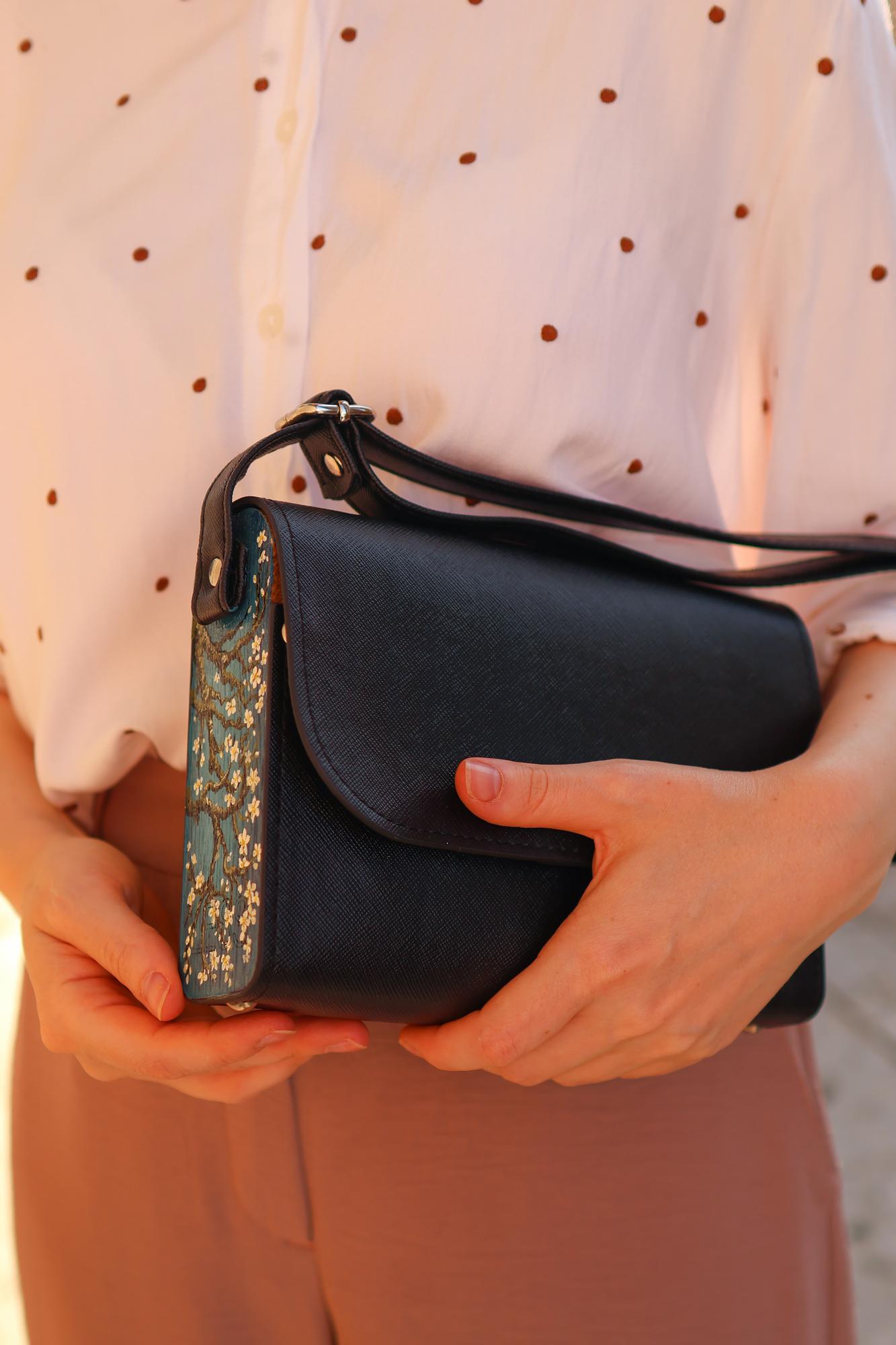 Кожаная сумка с росписью по мотивам работ Ван Гога - Amandelbloesem